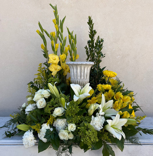 Full Urn Arrangement